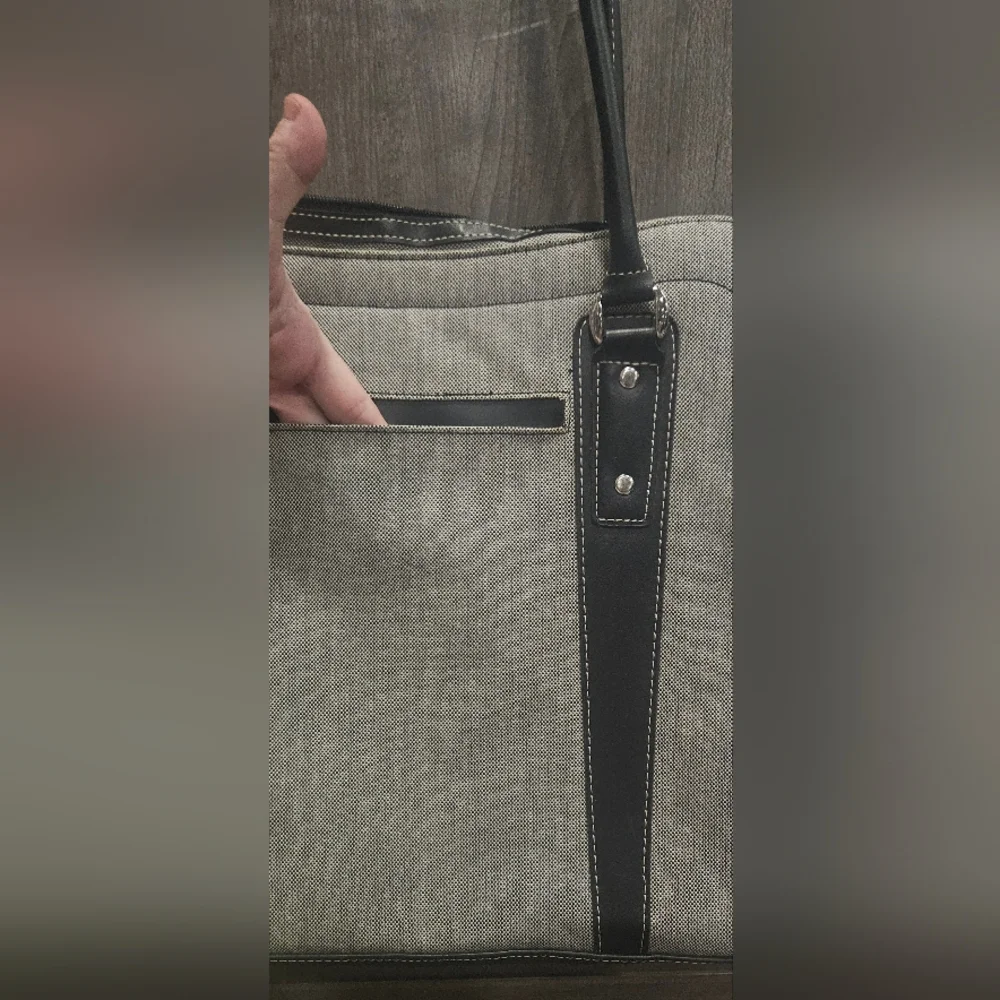 **NWT** Targus Katherine Womens Notebook Laptop Messenger Tote